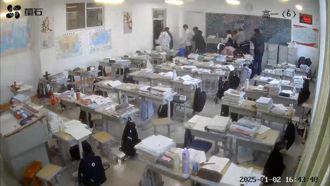 后续来了！网友表示：这嘉奖是不是低了pg电子中国地震中高中生背起同学逃生(图10)
