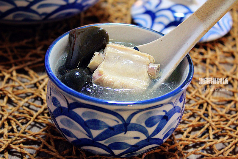 食材放锅里一键即成秋天干燥要多喝汤pg电子模拟器6道用电饭锅炖的汤把(图11)