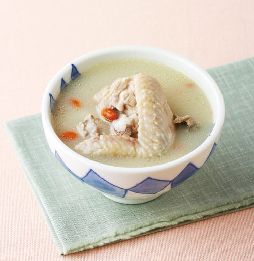 只需一个按键就能轻松品搞定电子pg游戏用电锅做好汤